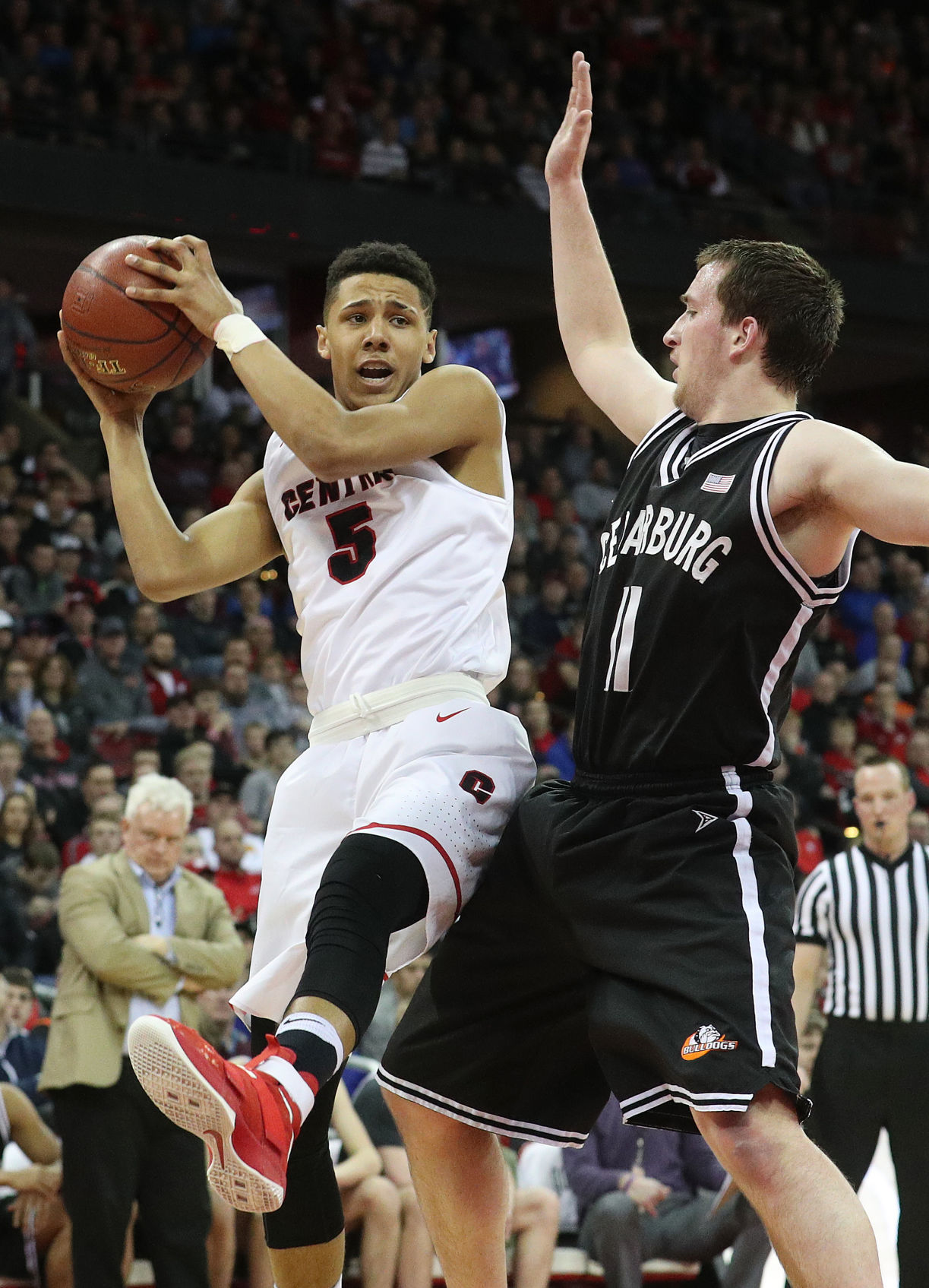 Kobe King, La Crosse Central hold off Cedarburg for state title